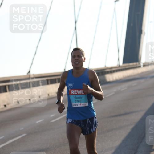 03.10.2025 - Köhlbrandbrückenlauf Yannick Fuchs http://msf.ph/oto/9127925 03.10.2025 08:16:30 Position 1 3769 meine-sportfotos.de