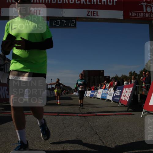 03.10.2025 - Köhlbrandbrückenlauf Jannik Wohlers http://msf.ph/oto/9127945 03.10.2025 13:37:13 Ziel 5143, 5262, 5303, 5466, 5507, 5576, 6104, 6380, 6381, 6521 meine-sportfotos.de