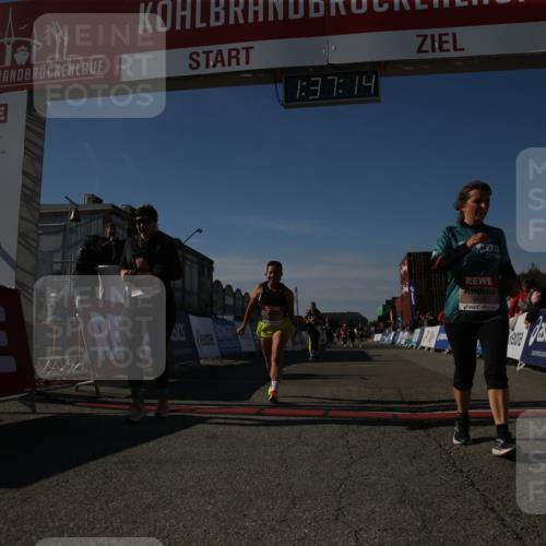 03.10.2025 - Köhlbrandbrückenlauf Jannik Wohlers http://msf.ph/oto/9127956 03.10.2025 13:37:14 Ziel 5143, 5262, 5303, 5466, 5507, 5576, 6104, 6380, 6381, 6521 meine-sportfotos.de