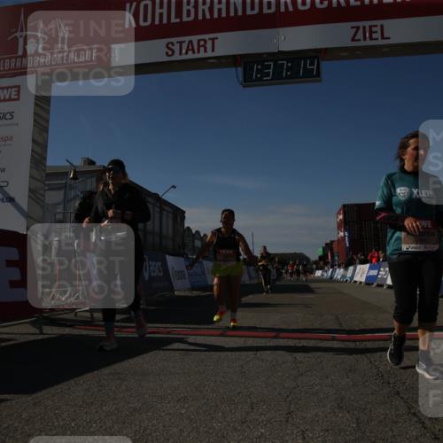 03.10.2025 - Köhlbrandbrückenlauf Jannik Wohlers http://msf.ph/oto/9127961 03.10.2025 13:37:15 Ziel 5143, 5262, 5303, 5466, 5507, 5576, 6104, 6380, 6381, 6521 meine-sportfotos.de