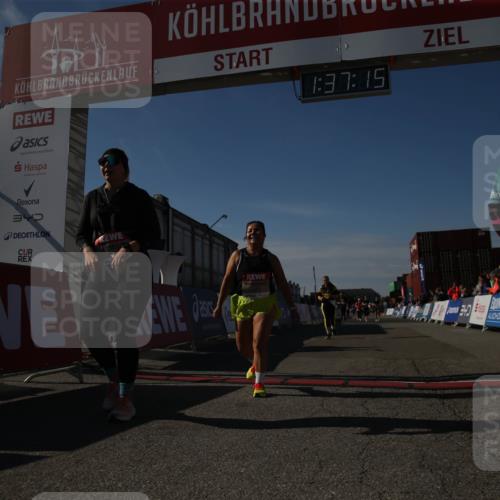 03.10.2025 - Köhlbrandbrückenlauf Jannik Wohlers http://msf.ph/oto/9127974 03.10.2025 13:37:15 Ziel 5143, 5262, 5303, 5466, 5507, 5576, 6104, 6380, 6381, 6521 meine-sportfotos.de
