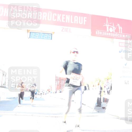 03.10.2025 - Köhlbrandbrückenlauf Jannik Wohlers http://msf.ph/oto/9127977 03.10.2025 13:37:25 Ziel 5143, 5190, 5241, 5554, 6000, 6133 meine-sportfotos.de