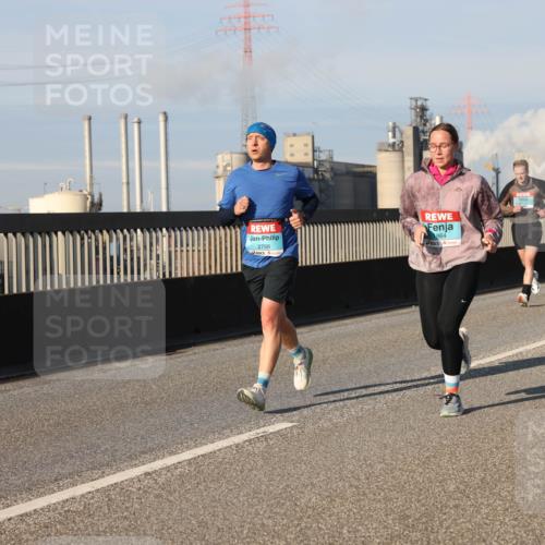 03.10.2025 - Köhlbrandbrückenlauf Lena Gebhardt http://msf.ph/oto/9127988 03.10.2025 09:47:51 Position 2 2798, 1864 meine-sportfotos.de