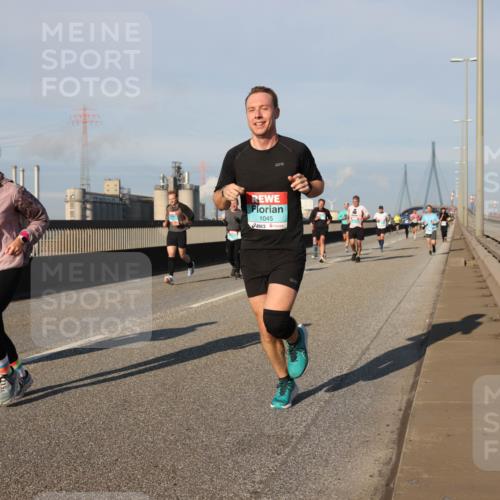 03.10.2025 - Köhlbrandbrückenlauf Lena Gebhardt http://msf.ph/oto/9127999 03.10.2025 09:47:52 Position 2 1864, 1045 meine-sportfotos.de