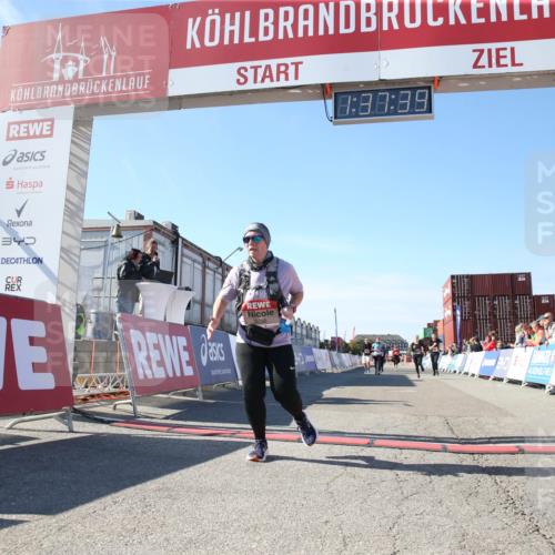 03.10.2025 - Köhlbrandbrückenlauf Jannik Wohlers http://msf.ph/oto/9128020 03.10.2025 13:37:40 Ziel 4611, 4863, 5201, 5384, 5550, 5551, 5756, 6133, 6402 meine-sportfotos.de
