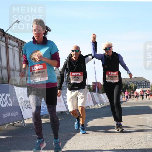03.10.2025 - Köhlbrandbrückenlauf Jannik Wohlers http://msf.ph/oto/9128074 03.10.2025 13:37:49 Ziel 4014, 5201, 5305, 5384, 5420, 6295 meine-sportfotos.de