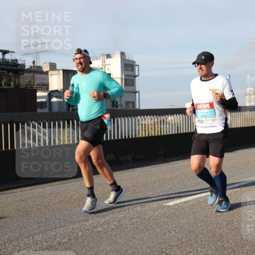 03.10.2025 - Köhlbrandbrückenlauf Lena Gebhardt http://msf.ph/oto/9128107 03.10.2025 09:48:00 Position 2 3791 meine-sportfotos.de