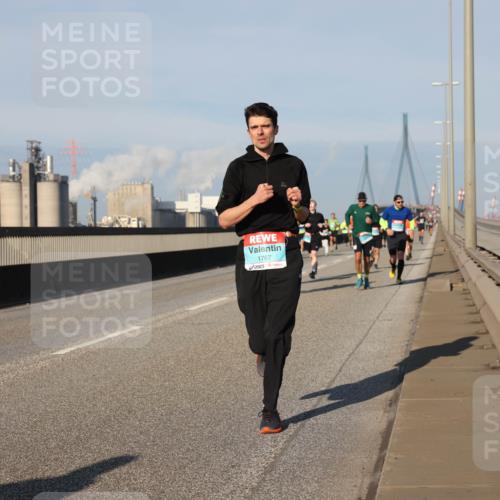 03.10.2025 - Köhlbrandbrückenlauf Lena Gebhardt http://msf.ph/oto/9128118 03.10.2025 09:48:01 Position 2 1767 meine-sportfotos.de