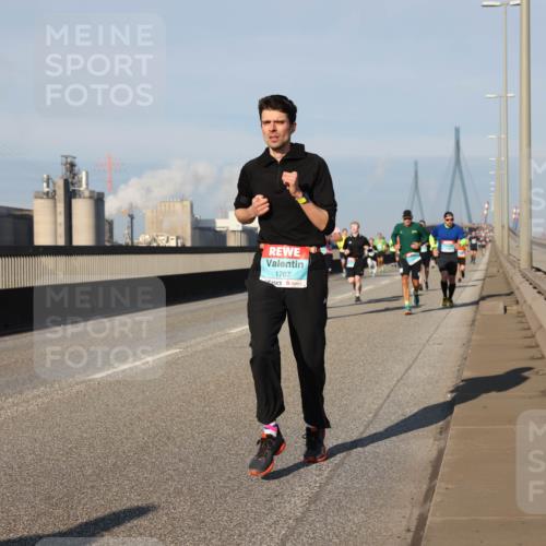 03.10.2025 - Köhlbrandbrückenlauf Lena Gebhardt http://msf.ph/oto/9128127 03.10.2025 09:48:01 Position 2 1767 meine-sportfotos.de