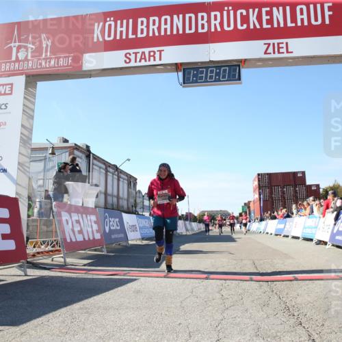 03.10.2025 - Köhlbrandbrückenlauf Jannik Wohlers http://msf.ph/oto/9128128 03.10.2025 13:38:02 Ziel 5188, 5343, 5409, 6515 meine-sportfotos.de