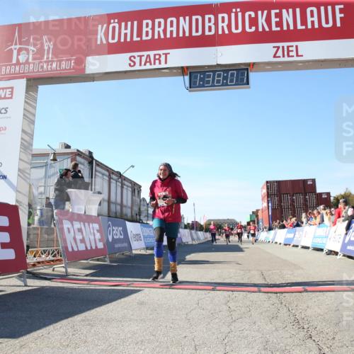 03.10.2025 - Köhlbrandbrückenlauf Jannik Wohlers http://msf.ph/oto/9128130 03.10.2025 13:38:02 Ziel 5188, 5343, 5409, 6515 meine-sportfotos.de