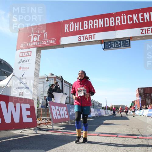03.10.2025 - Köhlbrandbrückenlauf Jannik Wohlers http://msf.ph/oto/9128145 03.10.2025 13:38:03 Ziel 5188, 5343, 5409, 5632, 6515 meine-sportfotos.de