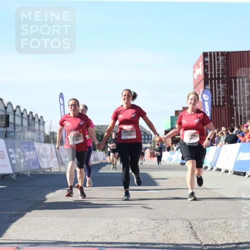 03.10.2025 - Köhlbrandbrückenlauf Jannik Wohlers http://msf.ph/oto/9128157 03.10.2025 13:38:07 Ziel 5188, 5343, 5409, 5632, 6515 meine-sportfotos.de