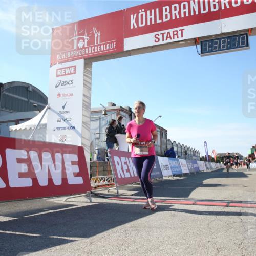 03.10.2025 - Köhlbrandbrückenlauf Jannik Wohlers http://msf.ph/oto/9128188 03.10.2025 13:38:10 Ziel 4435, 5188, 5343, 5409, 5632, 6515 meine-sportfotos.de
