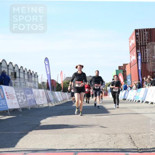 03.10.2025 - Köhlbrandbrückenlauf Jannik Wohlers http://msf.ph/oto/9128190 03.10.2025 13:38:13 Ziel 4435, 5139, 5188, 5335, 5343, 5632, 6515 meine-sportfotos.de