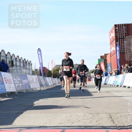 03.10.2025 - Köhlbrandbrückenlauf Jannik Wohlers http://msf.ph/oto/9128192 03.10.2025 13:38:13 Ziel 4435, 5139, 5188, 5335, 5343, 5632, 6515 meine-sportfotos.de