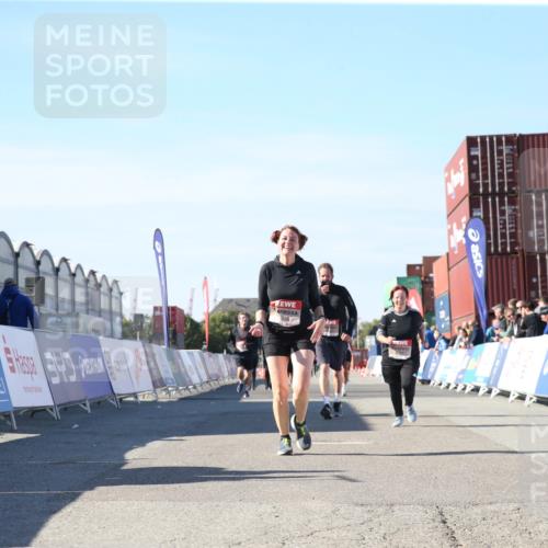 03.10.2025 - Köhlbrandbrückenlauf Jannik Wohlers http://msf.ph/oto/9128198 03.10.2025 13:38:14 Ziel 4435, 5139, 5188, 5335, 5343, 5632, 6515 meine-sportfotos.de