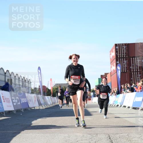 03.10.2025 - Köhlbrandbrückenlauf Jannik Wohlers http://msf.ph/oto/9128203 03.10.2025 13:38:15 Ziel 4435, 5139, 5188, 5335, 5343, 5632, 6515 meine-sportfotos.de