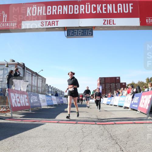 03.10.2025 - Köhlbrandbrückenlauf Jannik Wohlers http://msf.ph/oto/9128221 03.10.2025 13:38:16 Ziel 4435, 5139, 5188, 5335, 5343, 5632, 6515, 6582 meine-sportfotos.de