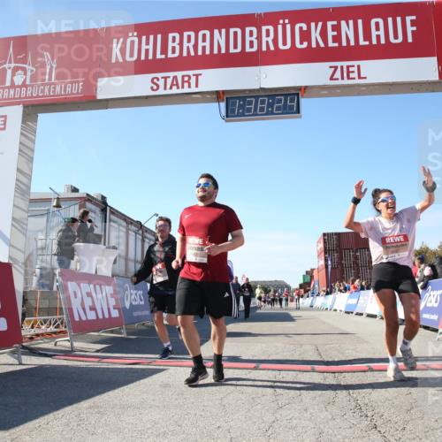 03.10.2025 - Köhlbrandbrückenlauf Jannik Wohlers http://msf.ph/oto/9128270 03.10.2025 13:38:24 Ziel 4435, 4697, 5139, 5335, 5439, 5509, 6581, 6582, 6583 meine-sportfotos.de