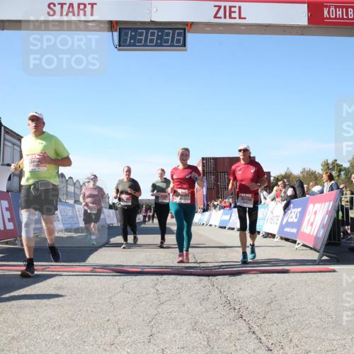 03.10.2025 - Köhlbrandbrückenlauf Jannik Wohlers http://msf.ph/oto/9128313 03.10.2025 13:38:36 Ziel 4697, 4884, 5439, 5564, 5590, 5591, 6179, 6201 meine-sportfotos.de