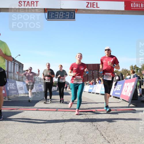 03.10.2025 - Köhlbrandbrückenlauf Jannik Wohlers http://msf.ph/oto/9128318 03.10.2025 13:38:37 Ziel 4697, 4884, 5439, 5564, 5590, 5591, 6179, 6201 meine-sportfotos.de