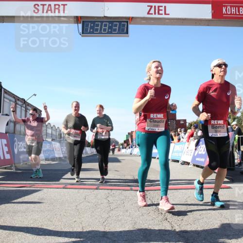 03.10.2025 - Köhlbrandbrückenlauf Jannik Wohlers http://msf.ph/oto/9128321 03.10.2025 13:38:38 Ziel 4697, 4884, 5564, 5590, 5591, 6179, 6201 meine-sportfotos.de
