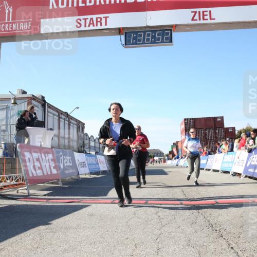 03.10.2025 - Köhlbrandbrückenlauf Jannik Wohlers http://msf.ph/oto/9128345 03.10.2025 13:38:52 Ziel 4723, 5529, 5533, 5584, 6030, 6640 meine-sportfotos.de