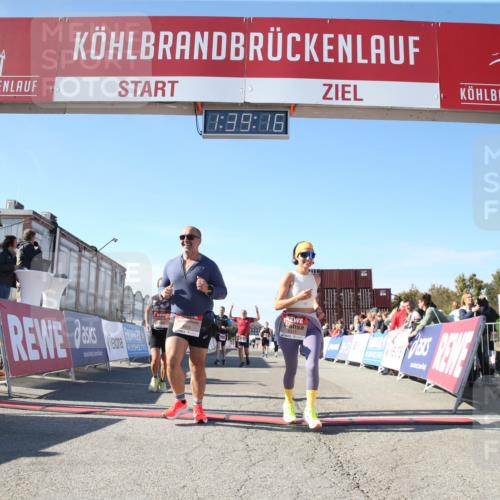 03.10.2025 - Köhlbrandbrückenlauf Jannik Wohlers http://msf.ph/oto/9128389 03.10.2025 13:39:17 Ziel 4531, 4789, 5111, 5766, 5988, 5989, 5998 meine-sportfotos.de
