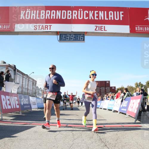 03.10.2025 - Köhlbrandbrückenlauf Jannik Wohlers http://msf.ph/oto/9128390 03.10.2025 13:39:17 Ziel 4531, 4789, 5111, 5766, 5988, 5989, 5998 meine-sportfotos.de