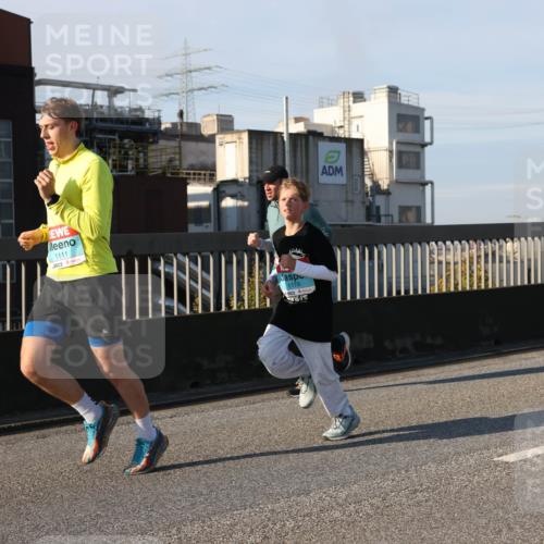03.10.2025 - Köhlbrandbrückenlauf Lena Gebhardt http://msf.ph/oto/9128403 03.10.2025 09:48:14 Position 2 1111, 1173 meine-sportfotos.de
