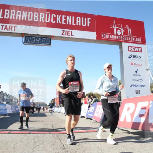 03.10.2025 - Köhlbrandbrückenlauf Jannik Wohlers http://msf.ph/oto/9128433 03.10.2025 13:39:26 Ziel 4789, 5111, 5135, 5444, 5741, 5745, 5766, 5988, 5989, 5991, 5998, 6259, 6560 meine-sportfotos.de