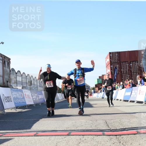 03.10.2025 - Köhlbrandbrückenlauf Jannik Wohlers http://msf.ph/oto/9128450 03.10.2025 13:39:32 Ziel 4621, 5135, 5176, 5444, 5741, 5745, 5991, 5998, 6259, 6560 meine-sportfotos.de