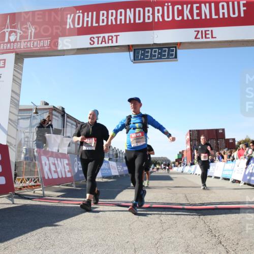 03.10.2025 - Köhlbrandbrückenlauf Jannik Wohlers http://msf.ph/oto/9128462 03.10.2025 13:39:34 Ziel 4621, 5135, 5176, 5444, 5741, 5745, 5991, 6259, 6560 meine-sportfotos.de