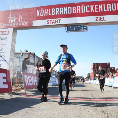 03.10.2025 - Köhlbrandbrückenlauf Jannik Wohlers http://msf.ph/oto/9128465 03.10.2025 13:39:34 Ziel 4621, 5135, 5176, 5444, 5741, 5745, 5991, 6259, 6560 meine-sportfotos.de