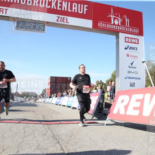 03.10.2025 - Köhlbrandbrückenlauf Jannik Wohlers http://msf.ph/oto/9128469 03.10.2025 13:39:35 Ziel 4621, 5135, 5176, 5444, 5991, 6259, 6560 meine-sportfotos.de