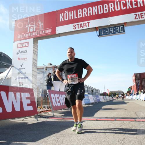 03.10.2025 - Köhlbrandbrückenlauf Jannik Wohlers http://msf.ph/oto/9128471 03.10.2025 13:39:36 Ziel 4621, 5135, 5176, 5444, 5991, 6259 meine-sportfotos.de