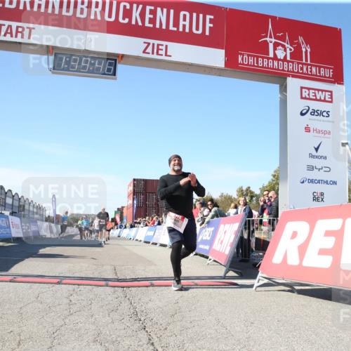 03.10.2025 - Köhlbrandbrückenlauf Jannik Wohlers http://msf.ph/oto/9128480 03.10.2025 13:39:47 Ziel 5264, 5508, 5565, 5566, 6399, 6400 meine-sportfotos.de
