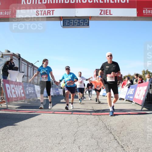 03.10.2025 - Köhlbrandbrückenlauf Jannik Wohlers http://msf.ph/oto/9128512 03.10.2025 13:39:53 Ziel 5264, 5484, 5487, 5508, 5565, 5566, 6399, 6400, 6401, 6403, 6522 meine-sportfotos.de