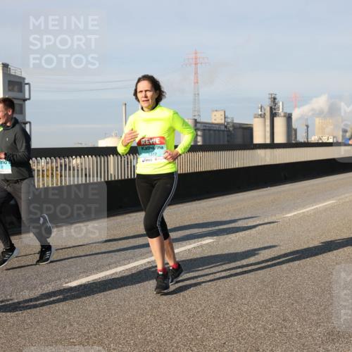 03.10.2025 - Köhlbrandbrückenlauf Lena Gebhardt http://msf.ph/oto/9128520 03.10.2025 09:48:20 Position 2 1312, 3138 meine-sportfotos.de