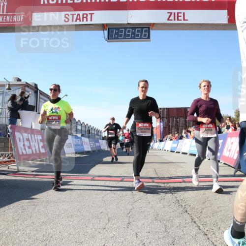 03.10.2025 - Köhlbrandbrückenlauf Jannik Wohlers http://msf.ph/oto/9128551 03.10.2025 13:39:56 Ziel 5264, 5484, 5487, 5565, 5566, 5831, 5832, 5835, 6399, 6400, 6401, 6403, 6522 meine-sportfotos.de