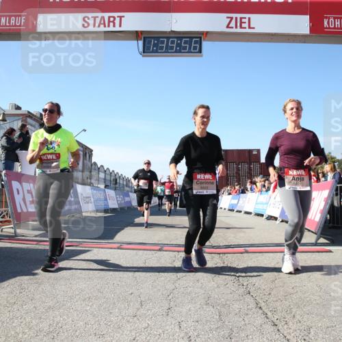 03.10.2025 - Köhlbrandbrückenlauf Jannik Wohlers http://msf.ph/oto/9128555 03.10.2025 13:39:57 Ziel 5264, 5484, 5487, 5565, 5566, 5831, 5832, 5835, 6399, 6400, 6401, 6403, 6522 meine-sportfotos.de