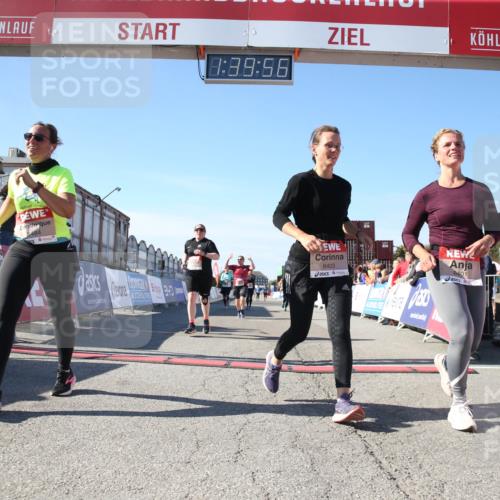 03.10.2025 - Köhlbrandbrückenlauf Jannik Wohlers http://msf.ph/oto/9128559 03.10.2025 13:39:57 Ziel 5264, 5484, 5487, 5565, 5566, 5831, 5832, 5835, 6399, 6400, 6401, 6403, 6522 meine-sportfotos.de
