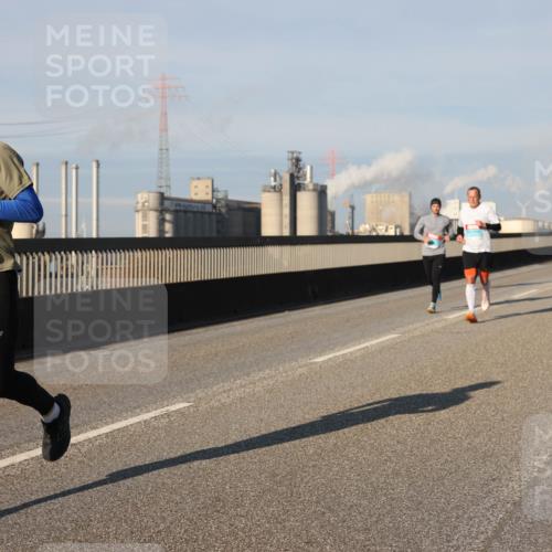 03.10.2025 - Köhlbrandbrückenlauf Lena Gebhardt http://msf.ph/oto/9128594 03.10.2025 09:48:22 Position 2 1245 meine-sportfotos.de