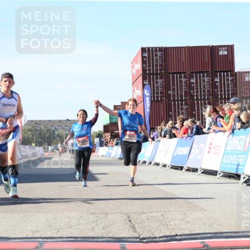 03.10.2025 - Köhlbrandbrückenlauf Jannik Wohlers http://msf.ph/oto/9128610 03.10.2025 13:40:07 Ziel 5252, 5487, 5831, 5832, 5835, 5990, 6109, 6522 meine-sportfotos.de