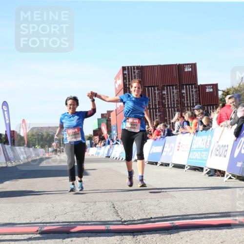 03.10.2025 - Köhlbrandbrückenlauf Jannik Wohlers http://msf.ph/oto/9128617 03.10.2025 13:40:09 Ziel 5252, 5831, 5832, 5835, 5990, 6109, 6522 meine-sportfotos.de