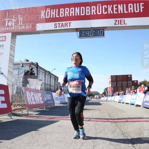 03.10.2025 - Köhlbrandbrückenlauf Jannik Wohlers http://msf.ph/oto/9128645 03.10.2025 13:40:11 Ziel 5252, 5831, 5832, 5835, 5990, 6109 meine-sportfotos.de