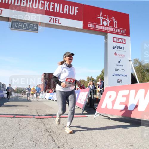 03.10.2025 - Köhlbrandbrückenlauf Jannik Wohlers http://msf.ph/oto/9128664 03.10.2025 13:40:26 Ziel 5270, 5613, 6245, 6278, 6284 meine-sportfotos.de