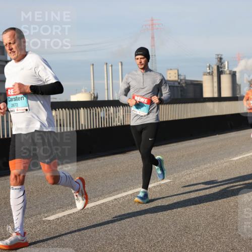 03.10.2025 - Köhlbrandbrückenlauf Lena Gebhardt http://msf.ph/oto/9128665 03.10.2025 09:48:26 Position 2 2672 meine-sportfotos.de