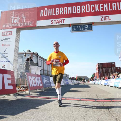 03.10.2025 - Köhlbrandbrückenlauf Jannik Wohlers http://msf.ph/oto/9128687 03.10.2025 13:40:32 Ziel 5270, 5613, 6245, 6278, 6284 meine-sportfotos.de